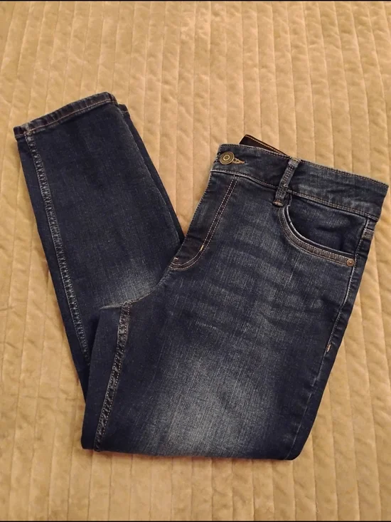 Liz Claiborne Dark Blue Skinny Jeans - Picture 6 of 6